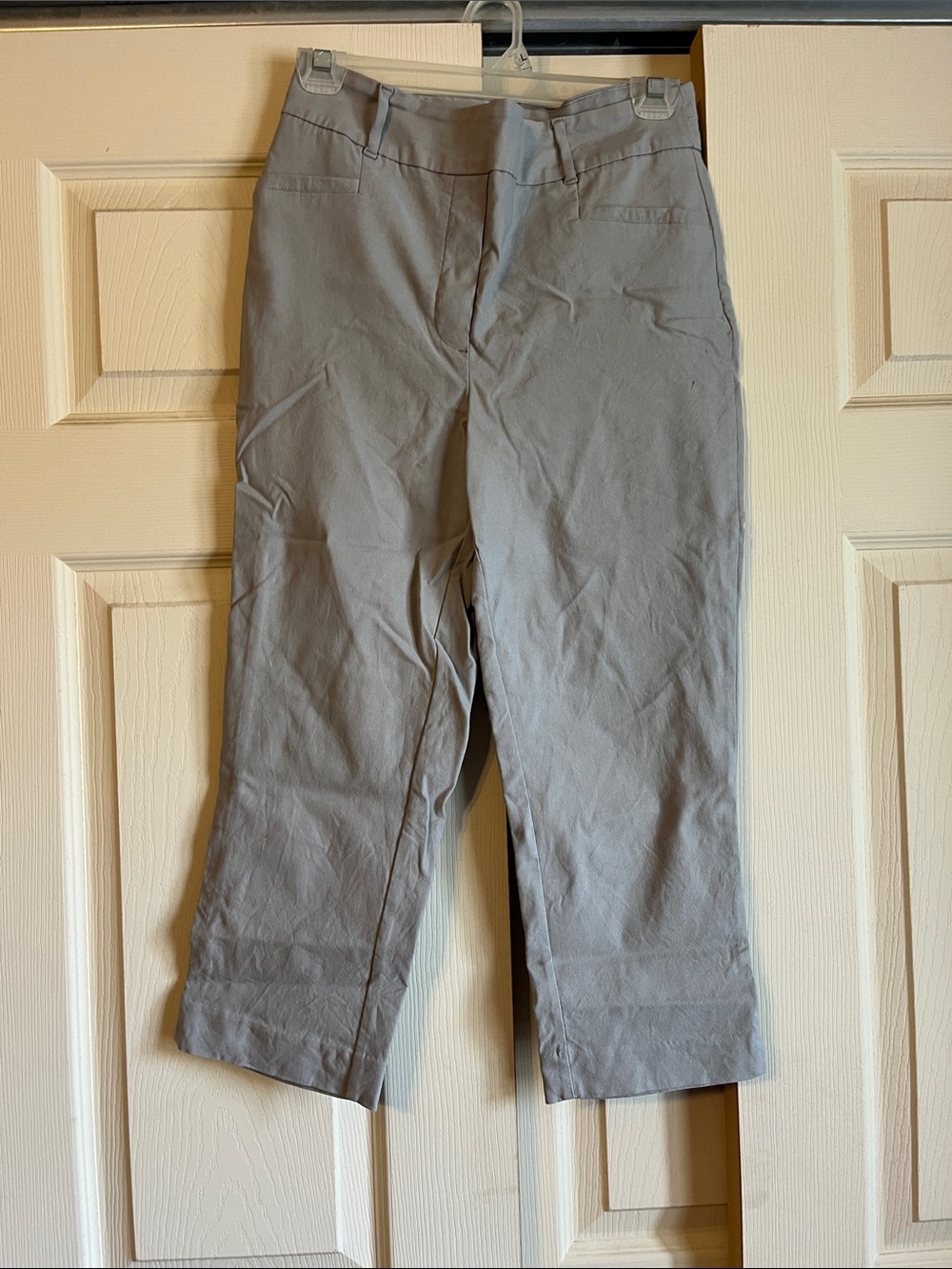 Reitmans Light Gray Ankle Cropped Women's Pants